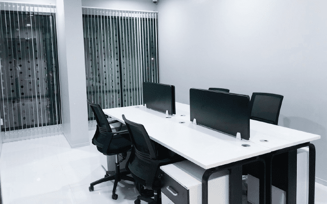 Equipped office for rent in Phuket – high-speed internet, ergonomic furniture, and business amenities
